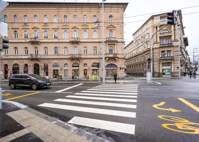 Classical With Modern Style Downtown! Appartement *