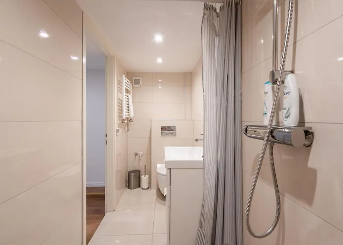 Appartement Classical With Modern Style Downtown!