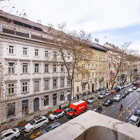 Classical With Modern Style Downtown! * Budapest