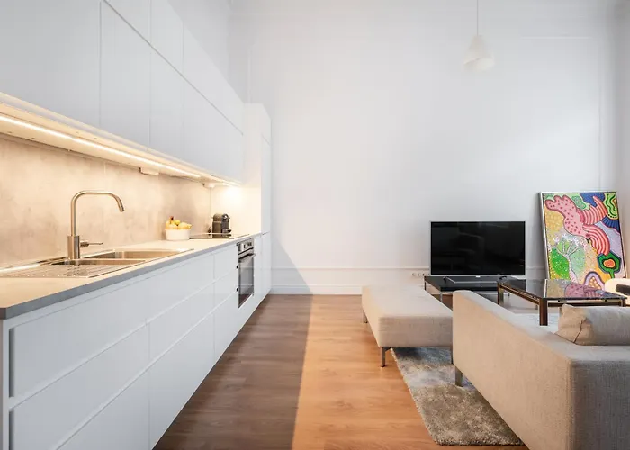 Classical With Modern Style Downtown!