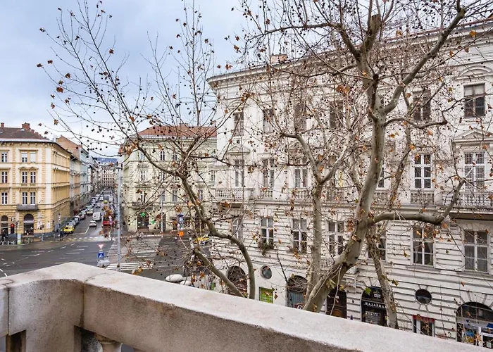 Classical With Modern Style Downtown! * Budapest