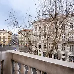 Classical With Modern Style Downtown! * 布达佩斯